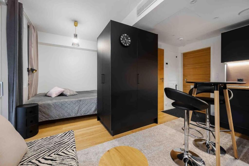 Sari'S Luxury Studio In The City Center Apartment Turku Exterior photo